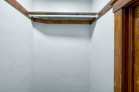 Apartment F-11