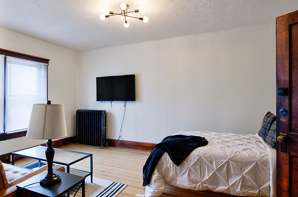 Apartment E-10