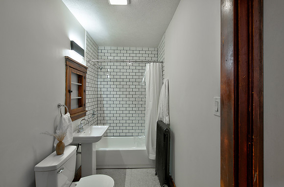 Apartment F-12